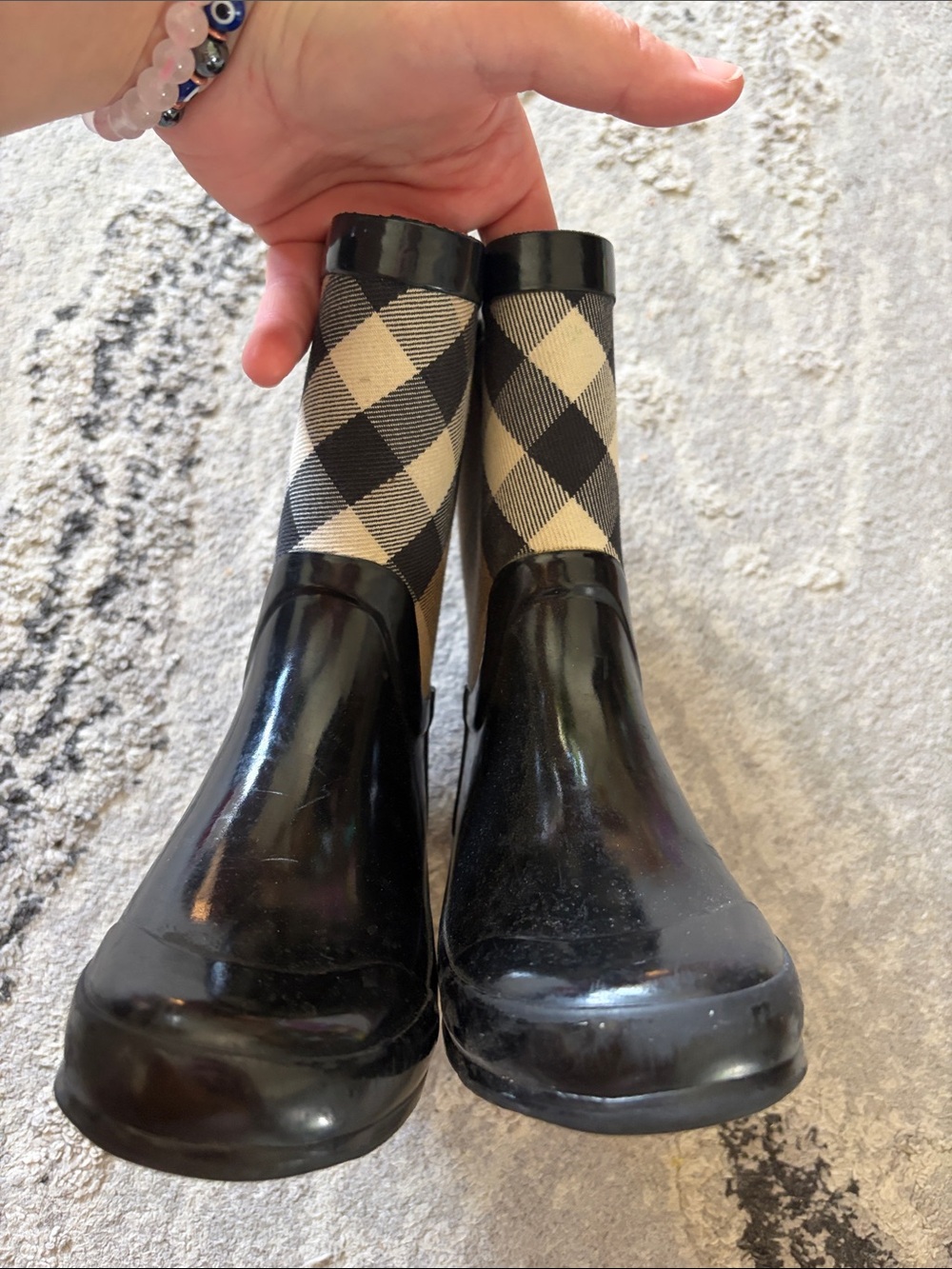 Burberry Black Rain & Plaid Shaft Kids Boots - Picture 2 of 5